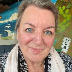 Meet your Posher, Cathy